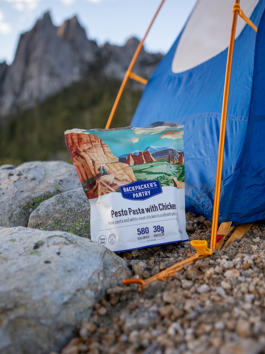 backpackers-pantry-pesto-pasta-with-chicken-near-tent-duhzuonsbdw